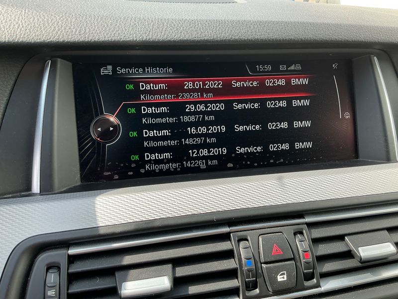 BMW 5er 530d xDrive 2016 – снимка 23