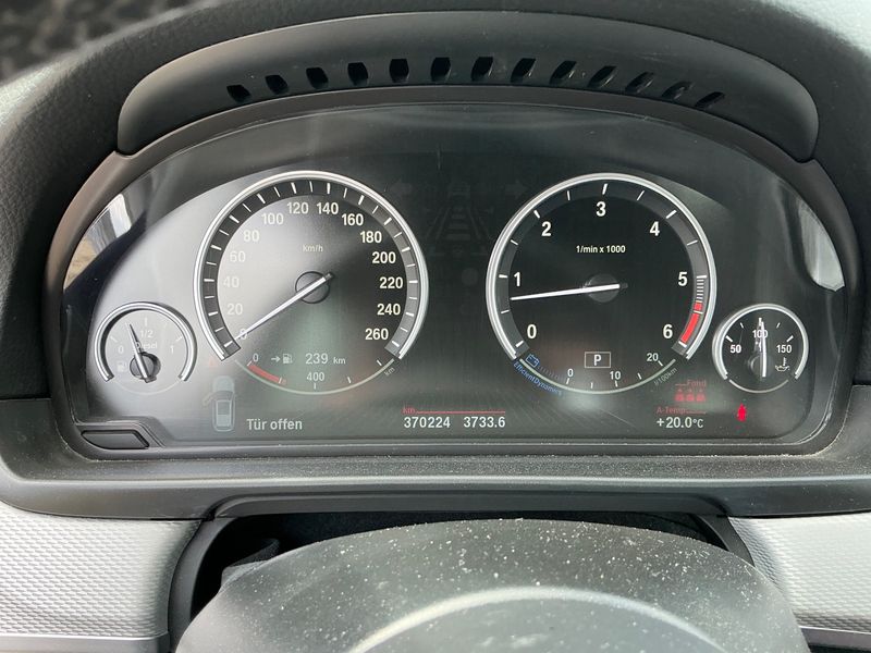 BMW 5er 530d xDrive 2016 – снимка 13