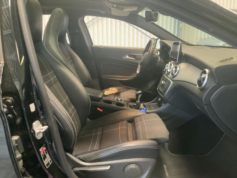 Mercedes-Benz GLA-Klasse GLA 200 Sensation 2016 – снимка 16