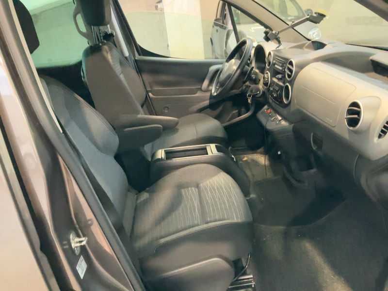 Citroen Berlingo 1.6 Blue-HDi XTR 2017 – снимка 16