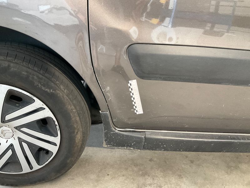 Citroen Berlingo 1.6 Blue-HDi XTR 2017 – снимка на щета 26