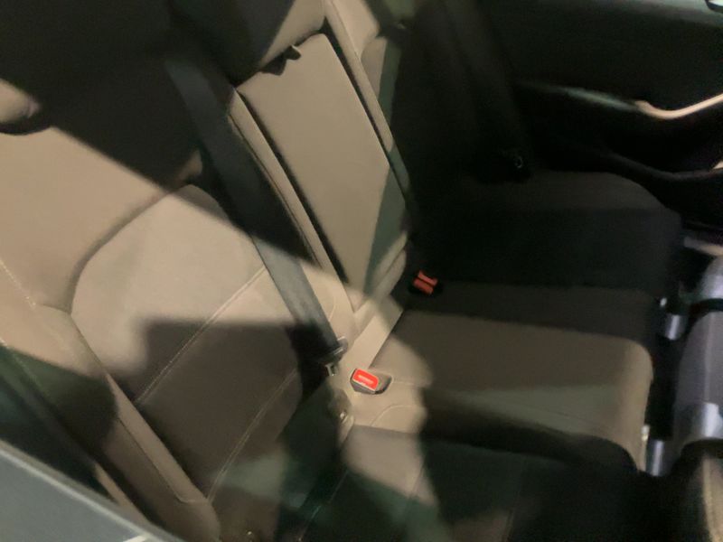 Volkswagen Passat 1.6 TDI Comfortline BlueMotion Tech 2016 – снимка 20