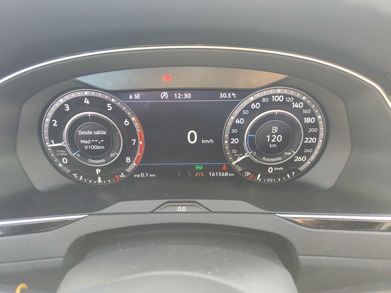 Volkswagen Passat Alltrack 2.0 TSI 4Motion BlueMotion Tech 2017 – снимка 12