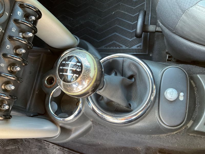 MINI Cabrio Cooper 2007 – снимка 32