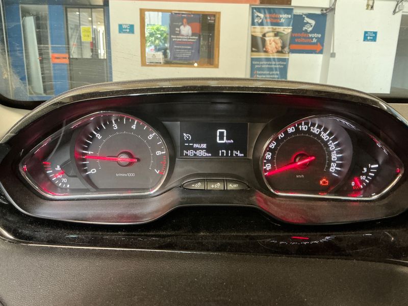 Peugeot 208 1.2 VTi Active 2013 – снимка 4