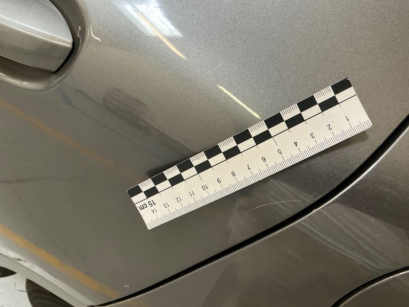Mercedes-Benz GLA-Klasse GLA 180 d Inspiration 2016 – снимка 32