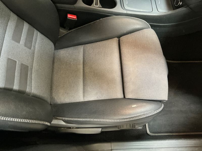 Mercedes-Benz GLA-Klasse GLA 180 d Inspiration 2016 – снимка 30