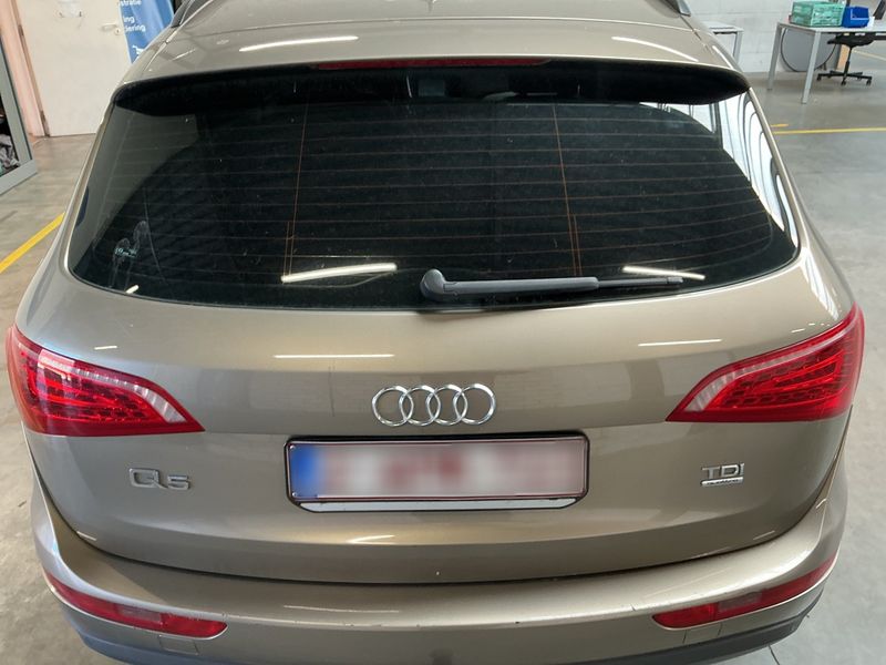 Audi Q5 2.0 TDI quattro 2012 – снимка 27