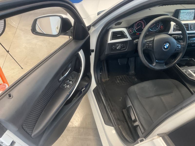 BMW 3er 318d Advantage 2016 – снимка 22