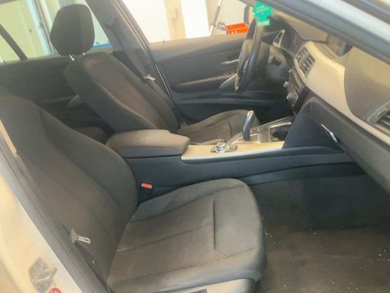 BMW 3er 318d Advantage 2016 – снимка 16