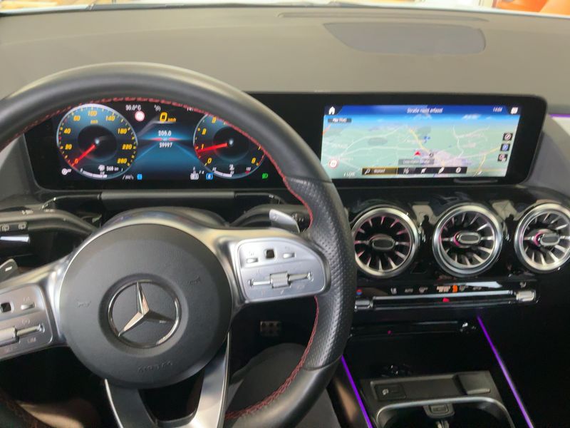 Mercedes-Benz GLA-Klasse GLA 200 AMG Line 2022 – снимка 17
