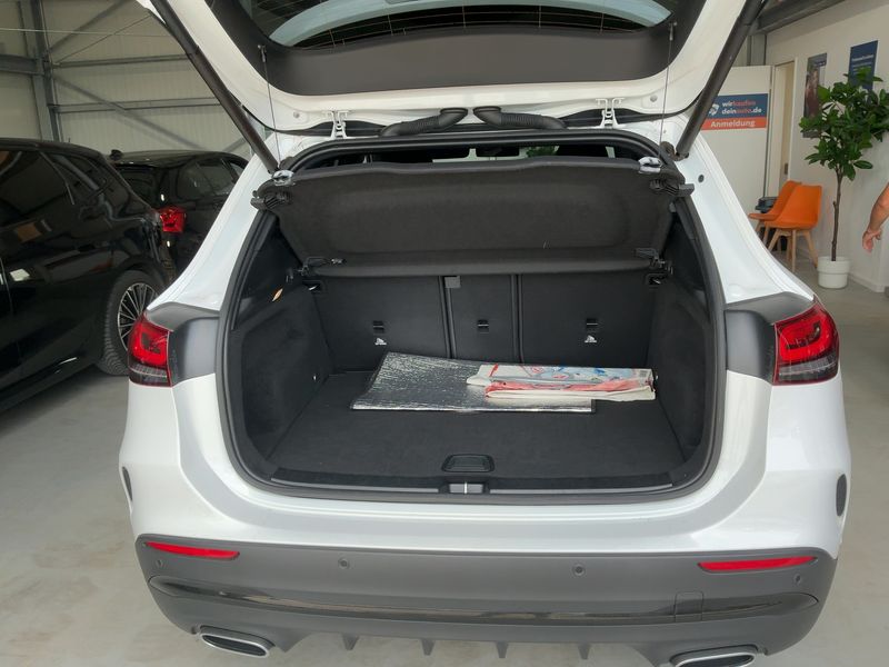 Mercedes-Benz GLA-Klasse GLA 200 AMG Line 2022 – снимка 15