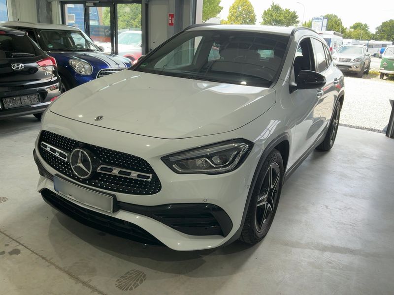 Mercedes-Benz GLA-Klasse GLA 200 AMG Line 2022 – снимка 1