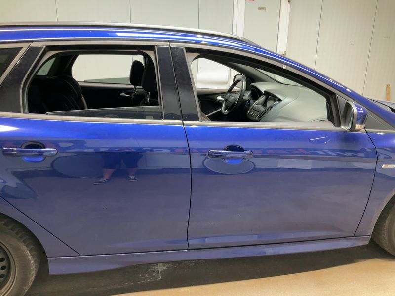Ford Focus 1.0 EcoBoost ST-Line 2018 – снимка 10