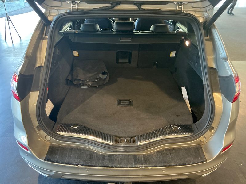 Ford Mondeo 2.0 TDCi ST-Line 2017 – снимка 31