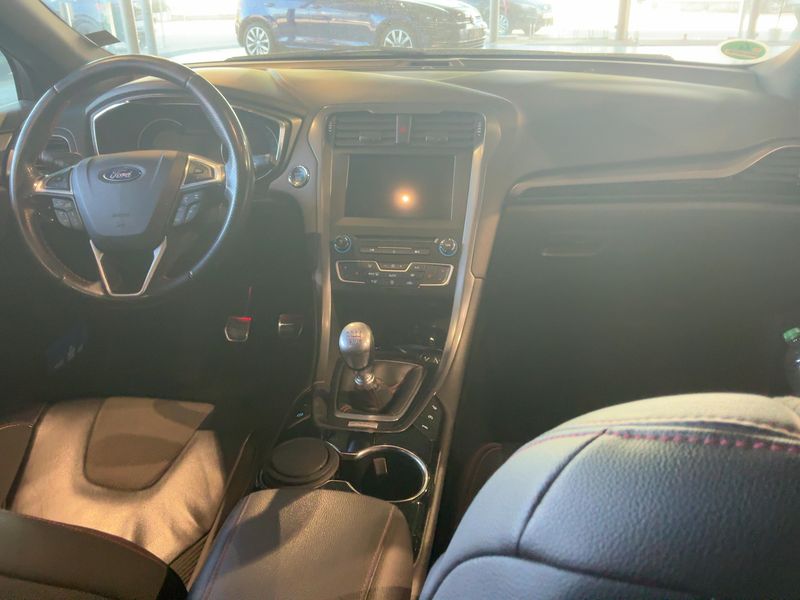 Ford Mondeo 2.0 TDCi ST-Line 2017 – снимка 18