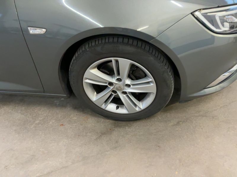 Opel Insignia Sports Tourer 2.0 CDTI Innovation 2018 – снимка 11