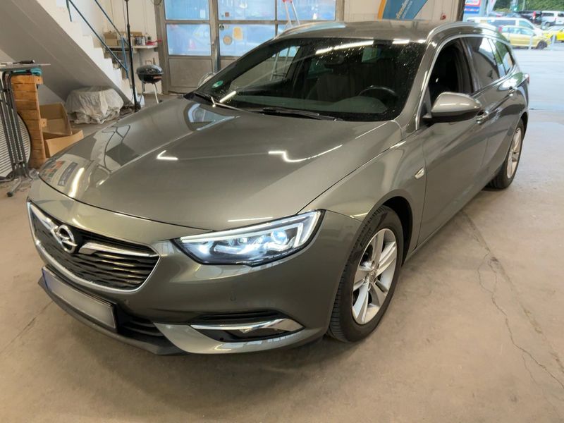 Opel Insignia Sports Tourer 2.0 CDTI Innovation 2018 – снимка 1