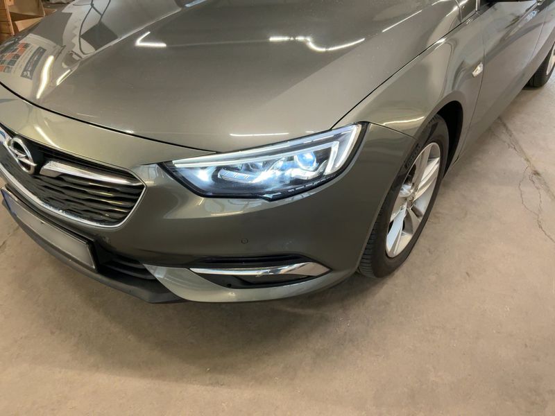Opel Insignia Sports Tourer 2.0 CDTI Innovation 2018 – снимка 2