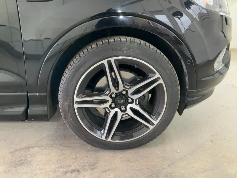 Ford Kuga 2.0 TDCi ST-Line 2017 – снимка 11