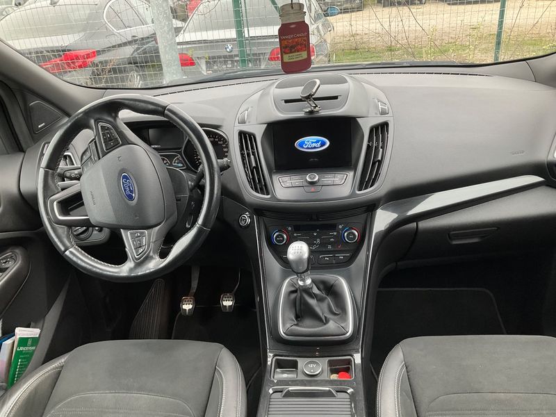 Ford Kuga 2.0 TDCi ST-Line 2017 – снимка 18