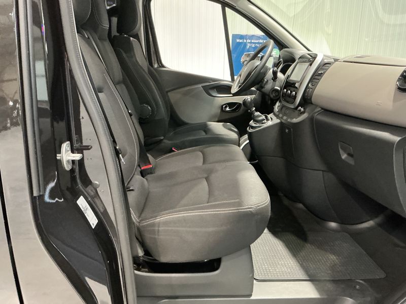 Renault Trafic 1.6 dCi Energy L1H1 SpaceClass 2022 – снимка 16