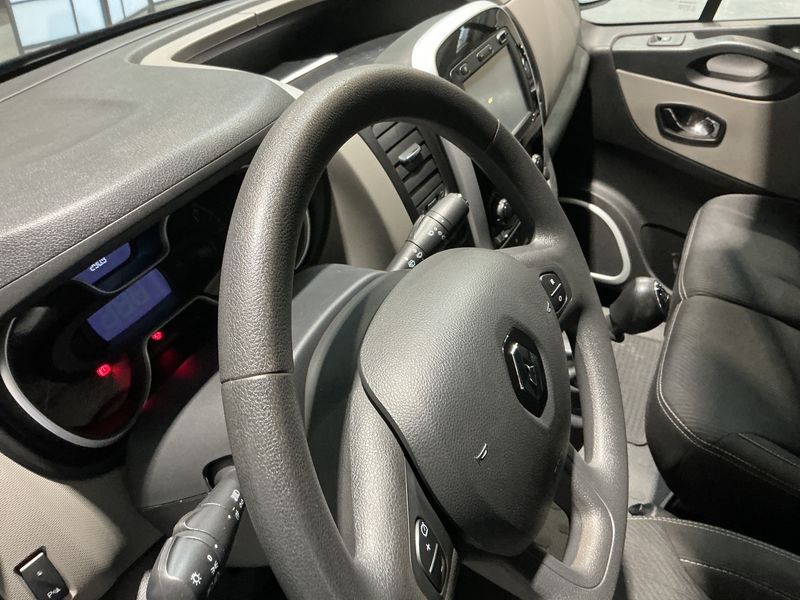 Renault Trafic 1.6 dCi Energy L1H1 SpaceClass 2022 – снимка 23