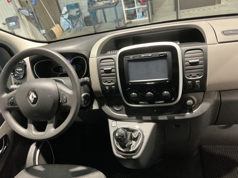 Renault Trafic 1.6 dCi Energy L1H1 SpaceClass 2022 – снимка 17