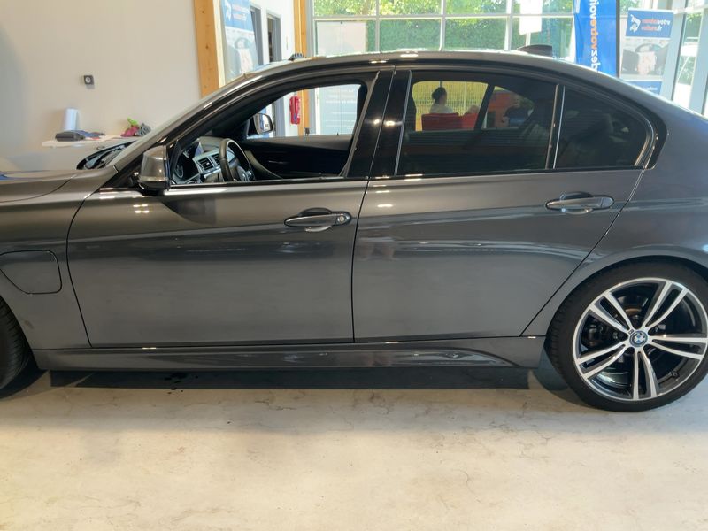 BMW 3er 330e M Sport 2016 – снимка 4