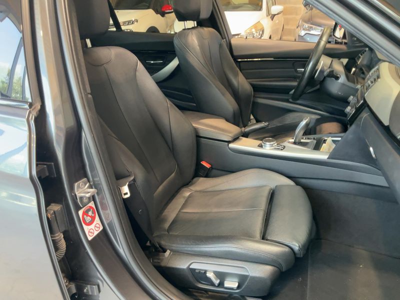 BMW 3er 330e M Sport 2016 – снимка 16