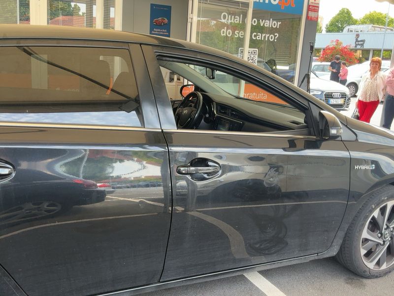 Toyota Auris 1.8 Hybrid Active 2016 – снимка 10