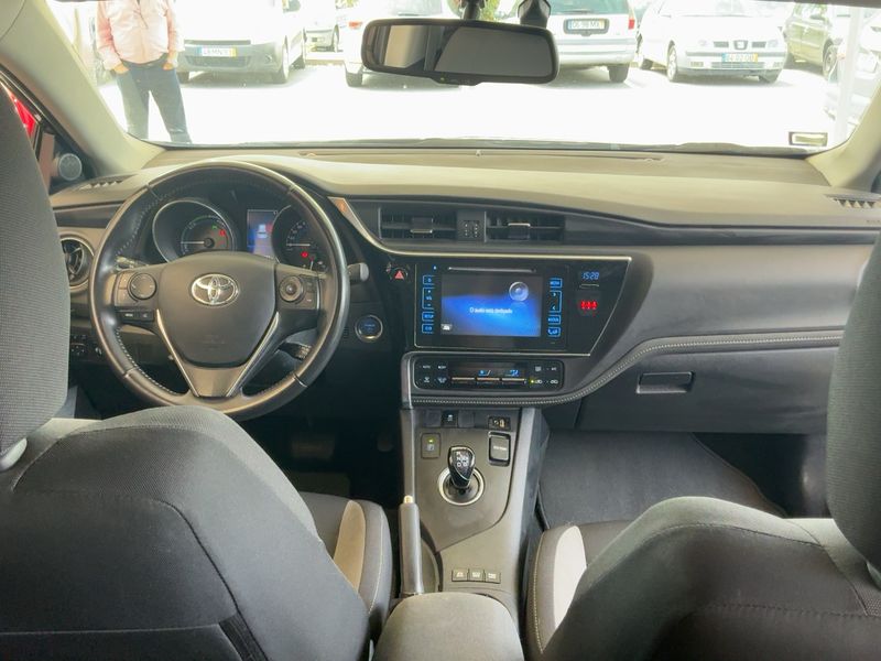 Toyota Auris 1.8 Hybrid Active 2016 – снимка 17