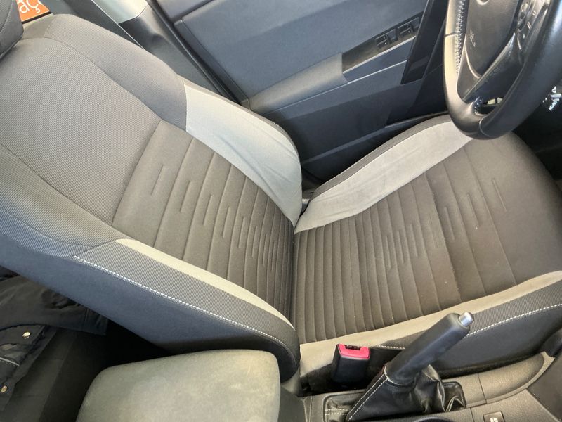 Toyota Auris 1.8 Hybrid Active 2016 – снимка 23