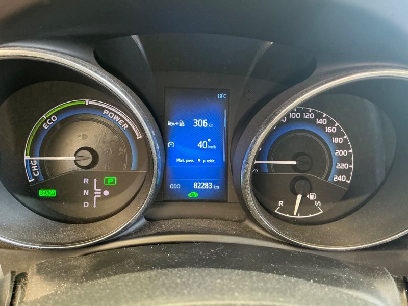 Toyota Auris 1.8 Hybrid Active 2016 – снимка 18