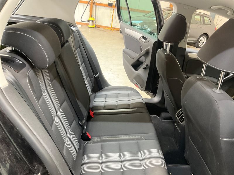 Volkswagen Golf VI 2.0 TDI Match BlueMotion Tech 2012 – снимка 20