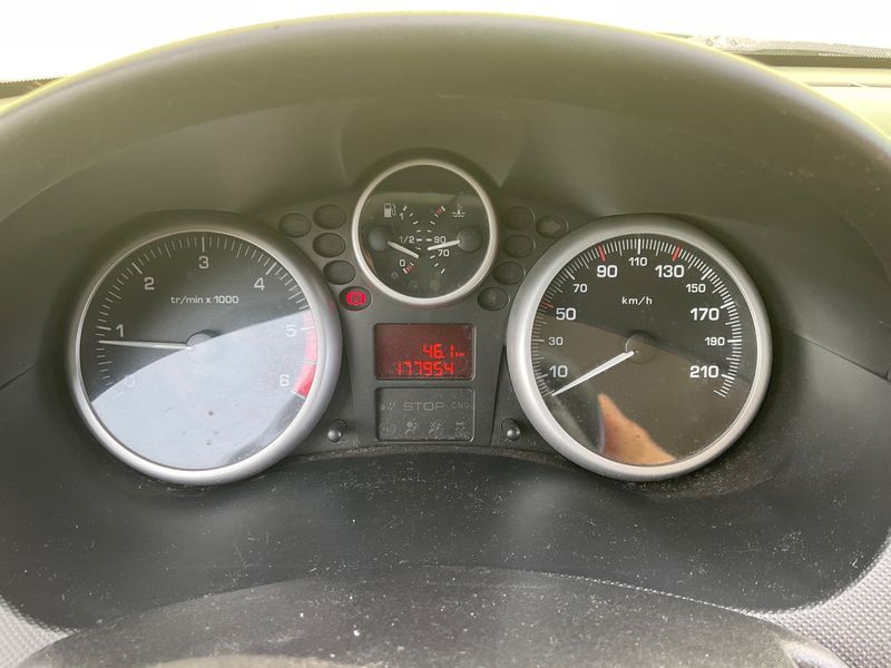 Peugeot 206+ 1.4 HDi Urban 2011 – снимка 4