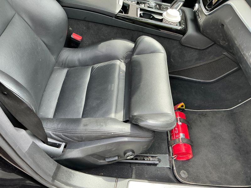 Volvo V60 2.0 T6 Plug-in Hybrid R-Design AWD 2020 – снимка 31
