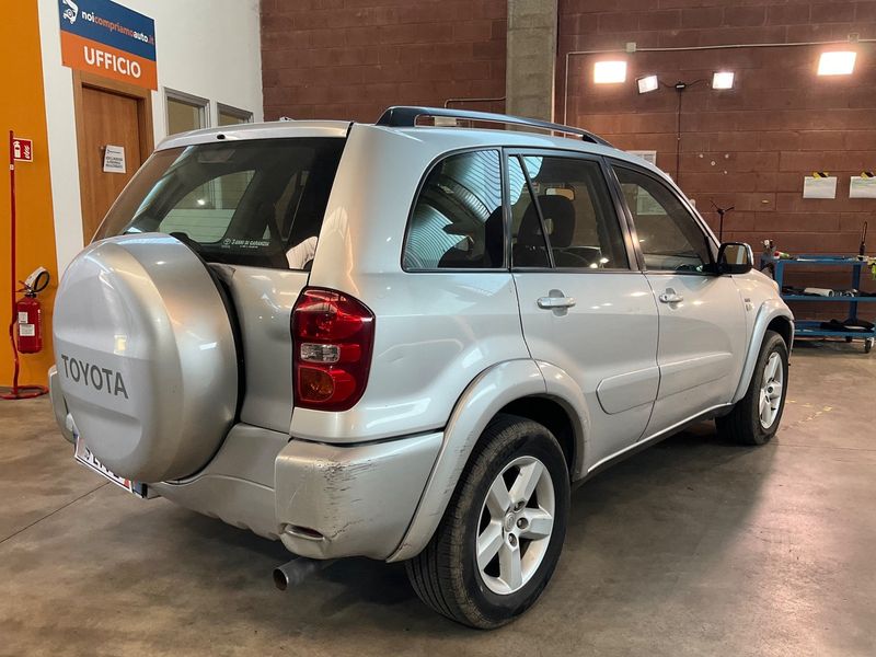 Toyota RAV 4 2.0 4x4 2004 – снимка 8