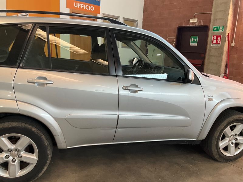 Toyota RAV 4 2.0 4x4 2004 – снимка 10