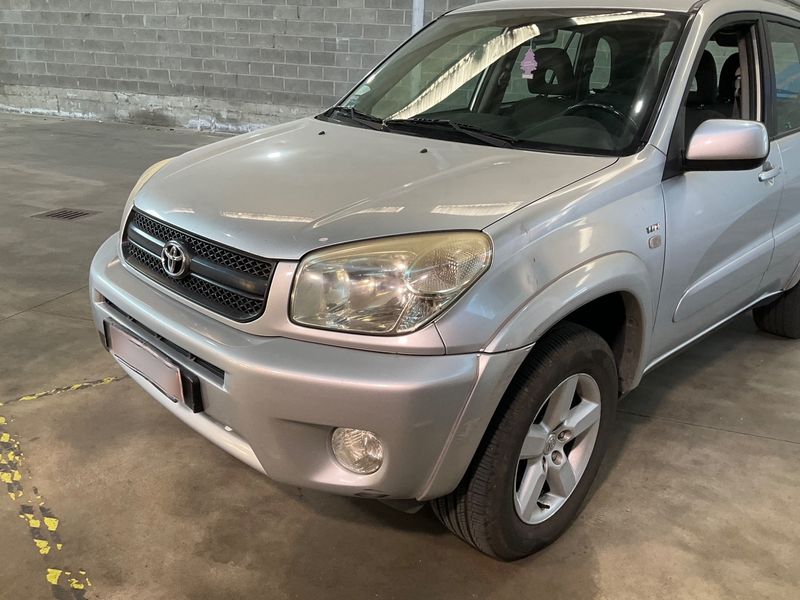 Toyota RAV 4 2.0 4x4 2004 – снимка 2