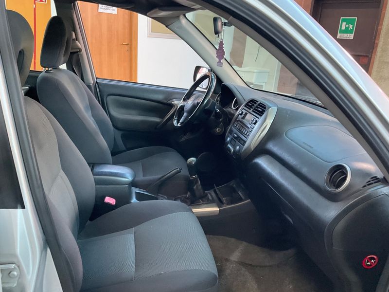 Toyota RAV 4 2.0 4x4 2004 – снимка 16