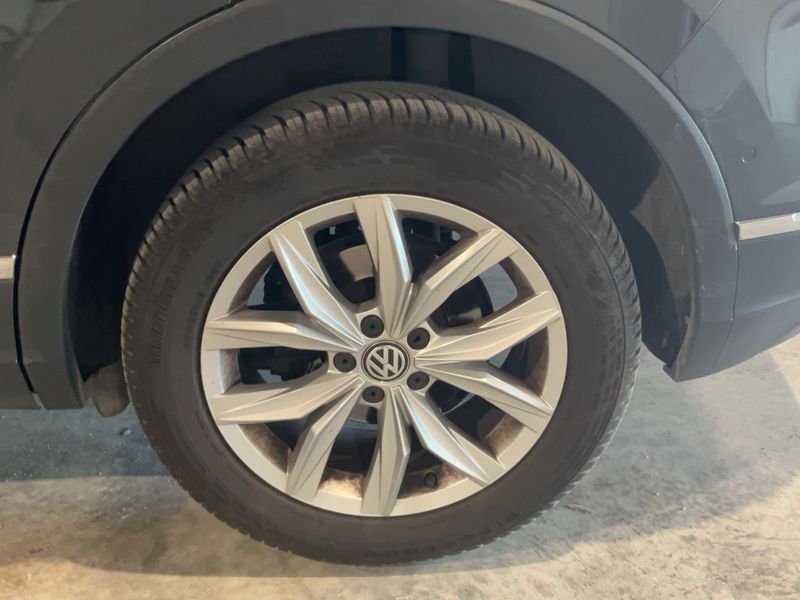 Volkswagen Tiguan 2.0 TDI Executive 4Motion BlueMotion Tech 2016 – снимка 5