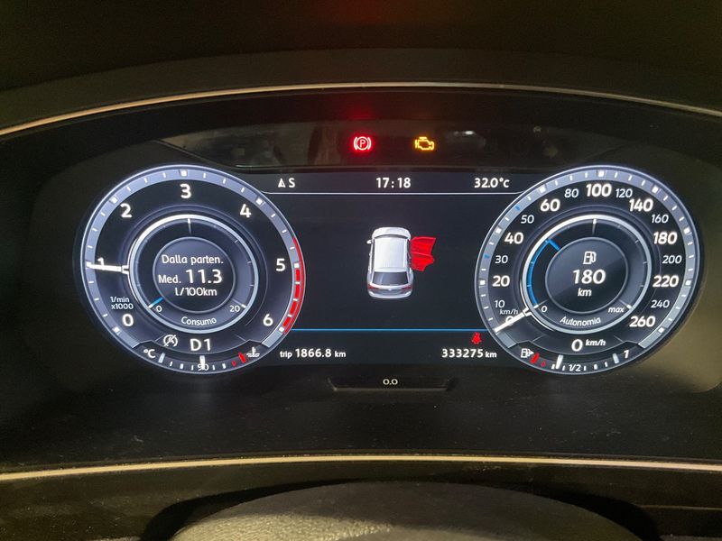 Volkswagen Tiguan 2.0 TDI Executive 4Motion BlueMotion Tech 2016 – снимка 18