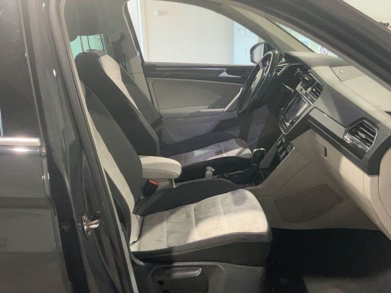 Volkswagen Tiguan 2.0 TDI Executive 4Motion BlueMotion Tech 2016 – снимка 16
