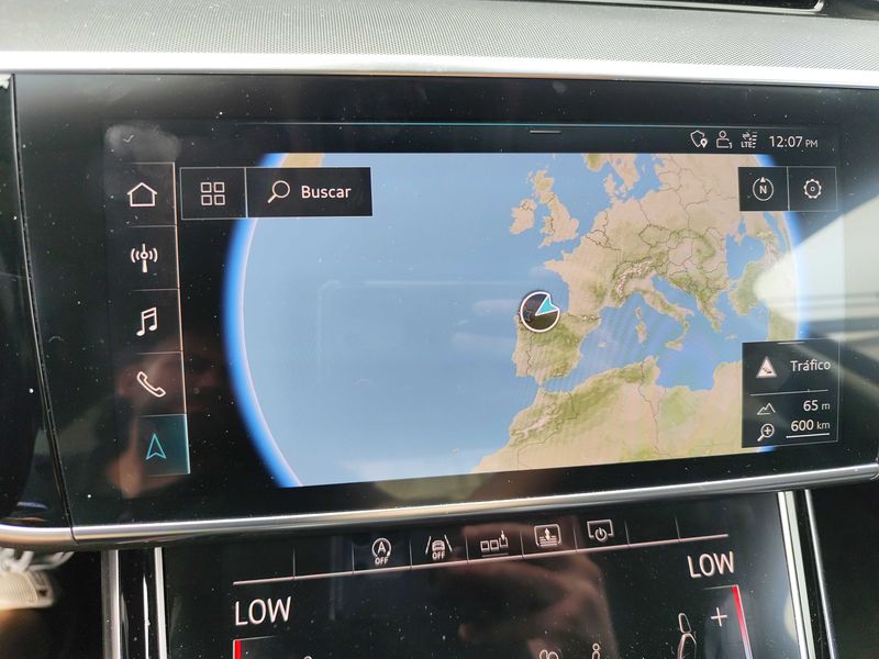 Audi A8 3.0 TFSI Mild-Hybrid 55 quattro 2018 – снимка 13