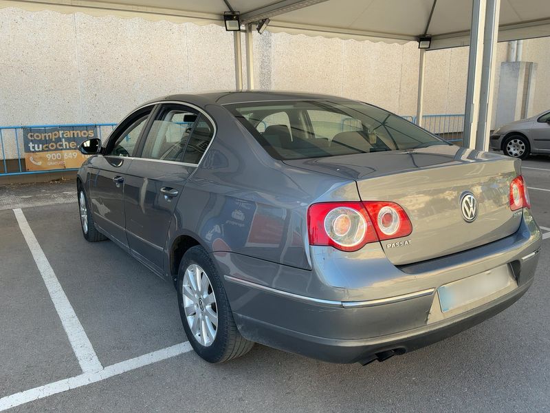 Volkswagen Passat 2.0 TDI Advance 2007 – снимка 3