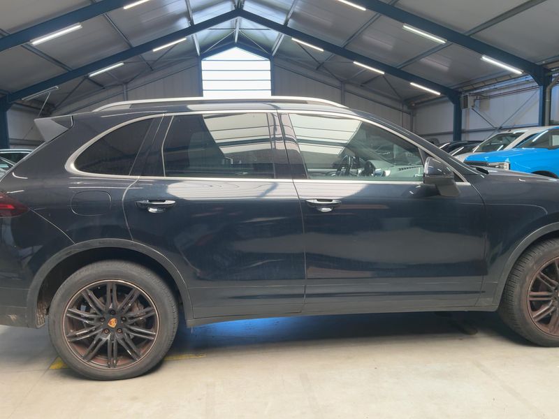 Porsche Cayenne Diesel 2016 – снимка 10