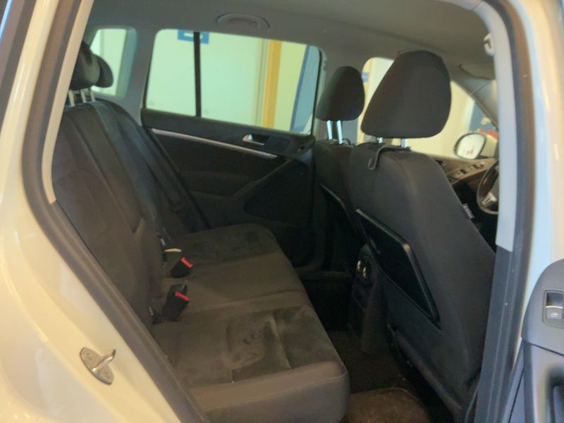 Volkswagen Tiguan 2.0 TDI Sport & Style 4Motion BlueMotion Tech 2014 – снимка 19