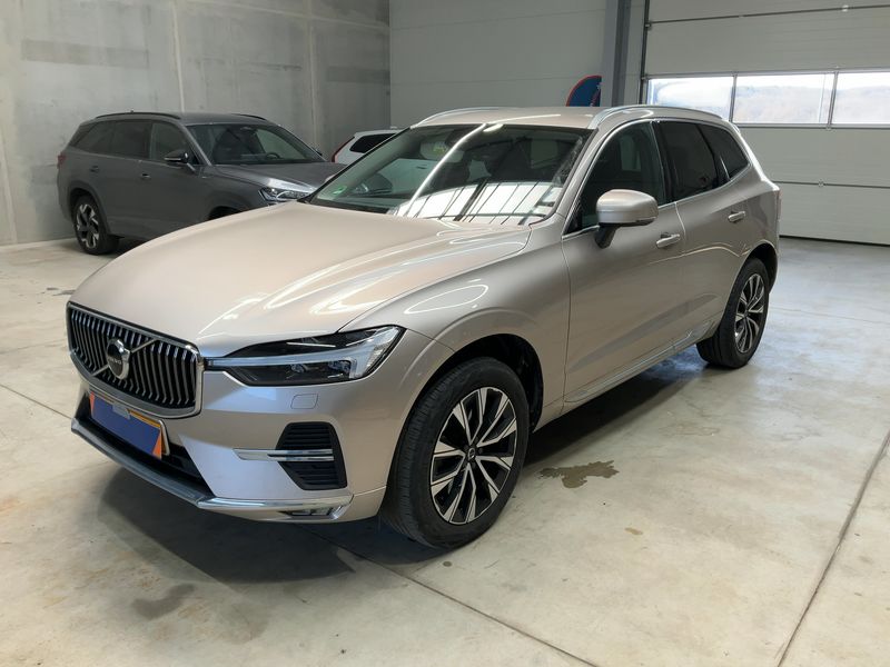 Volvo XC60 2.0 B4 Mild-Hybrid Plus Bright 2WD 2022 – снимка 1