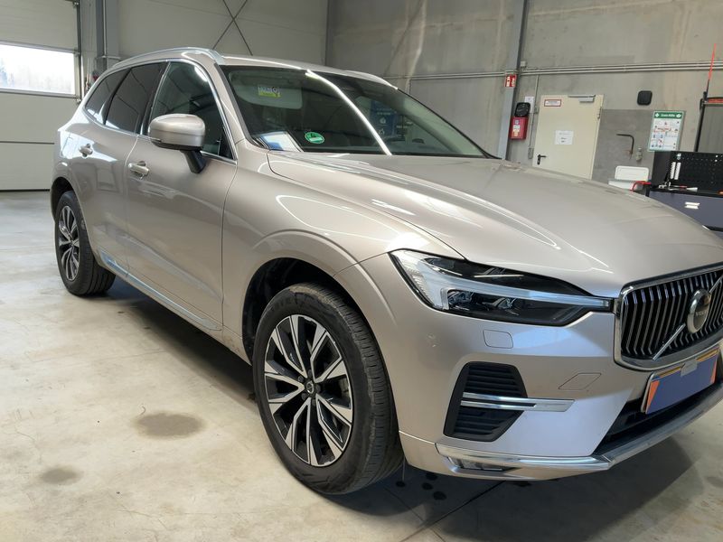 Volvo XC60 2.0 B4 Mild-Hybrid Plus Bright 2WD 2022 – снимка 12